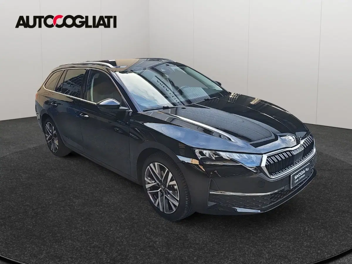 Skoda Octavia Station Wagon nuova a Lecco (3)