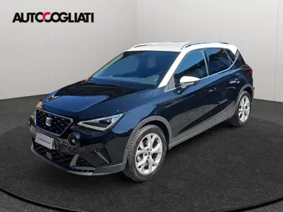 SEAT Arona 1.0 EcoTSI 110 CV DSG FR del 2023 usata a Merate