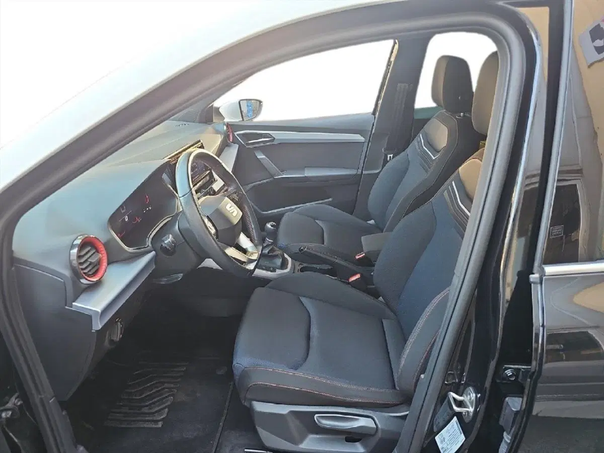 SEAT Arona usata a Lecco (9)