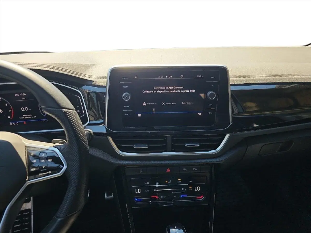 Volkswagen T-Roc usata a Lecco (13)