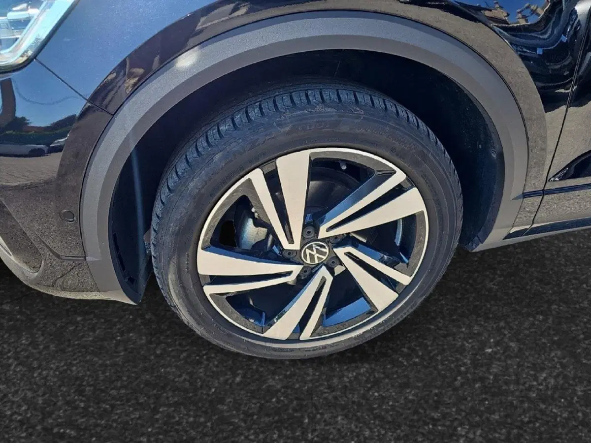 Volkswagen T-Roc usata a Lecco (17)