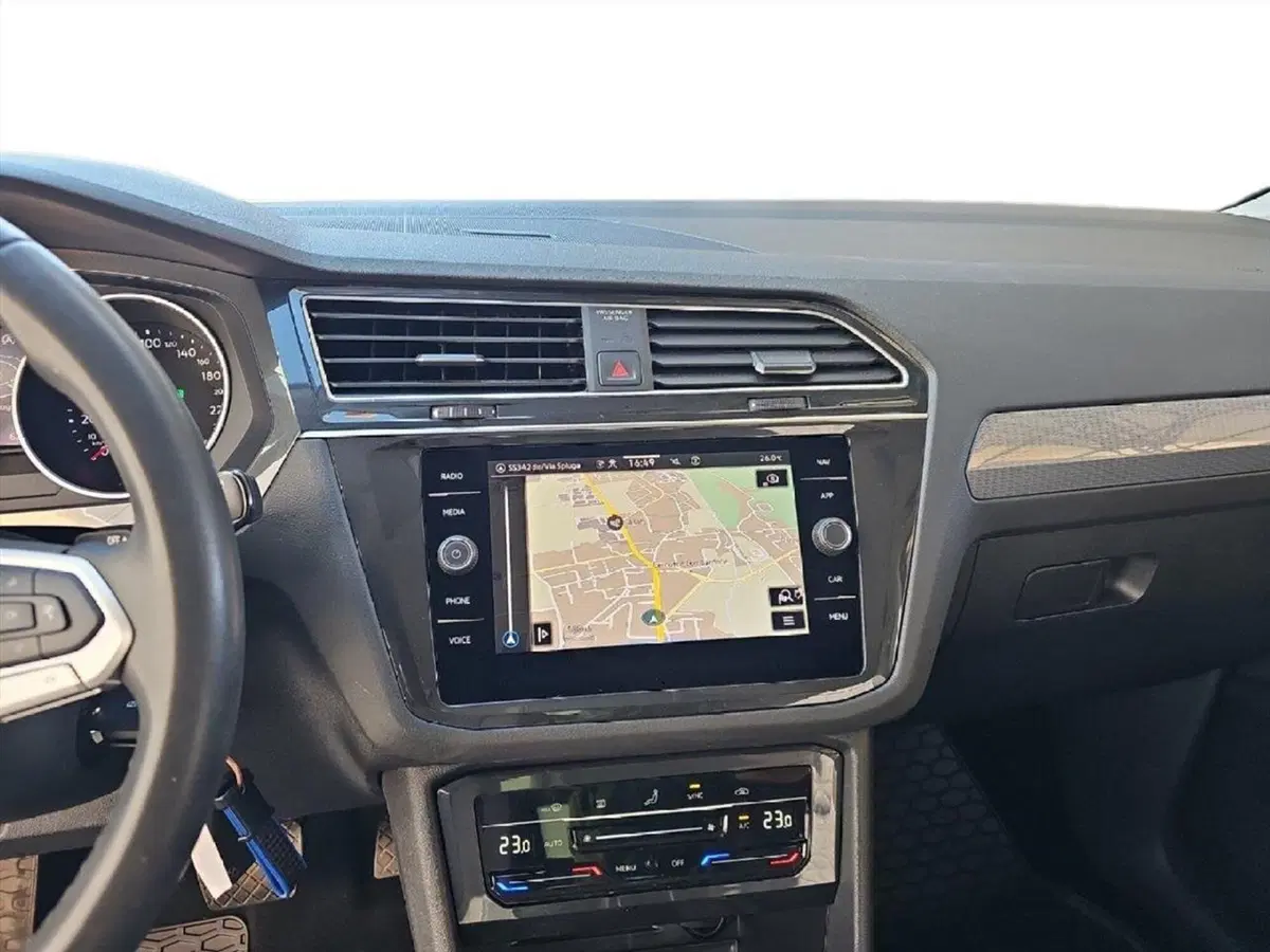 Volkswagen Tiguan usata a Lecco (13)