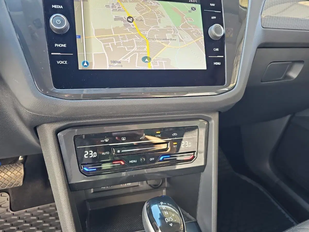 Volkswagen Tiguan usata a Lecco (14)