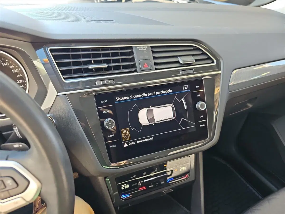 Volkswagen Tiguan usata a Lecco (15)