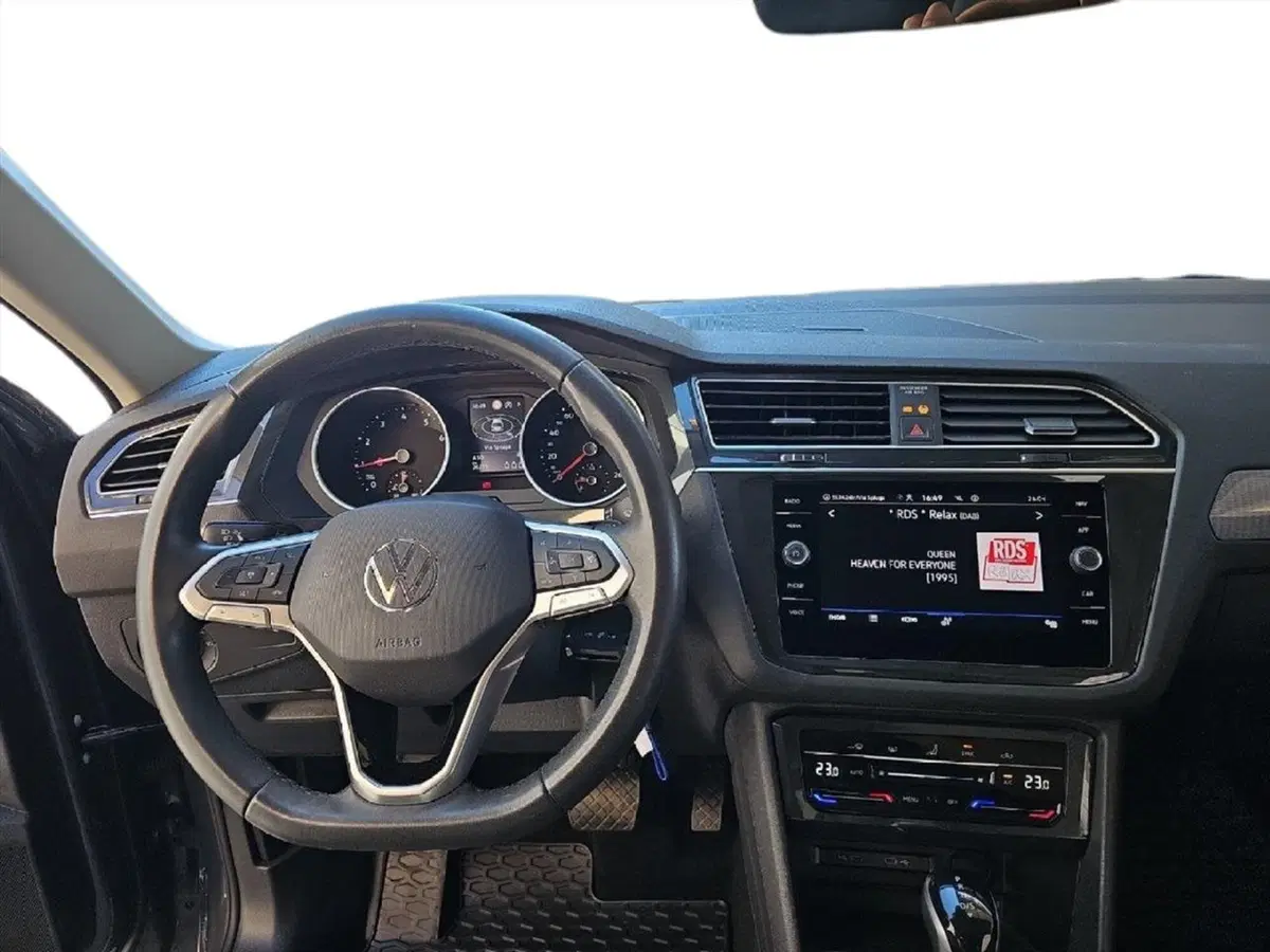 Volkswagen Tiguan usata a Lecco (9)