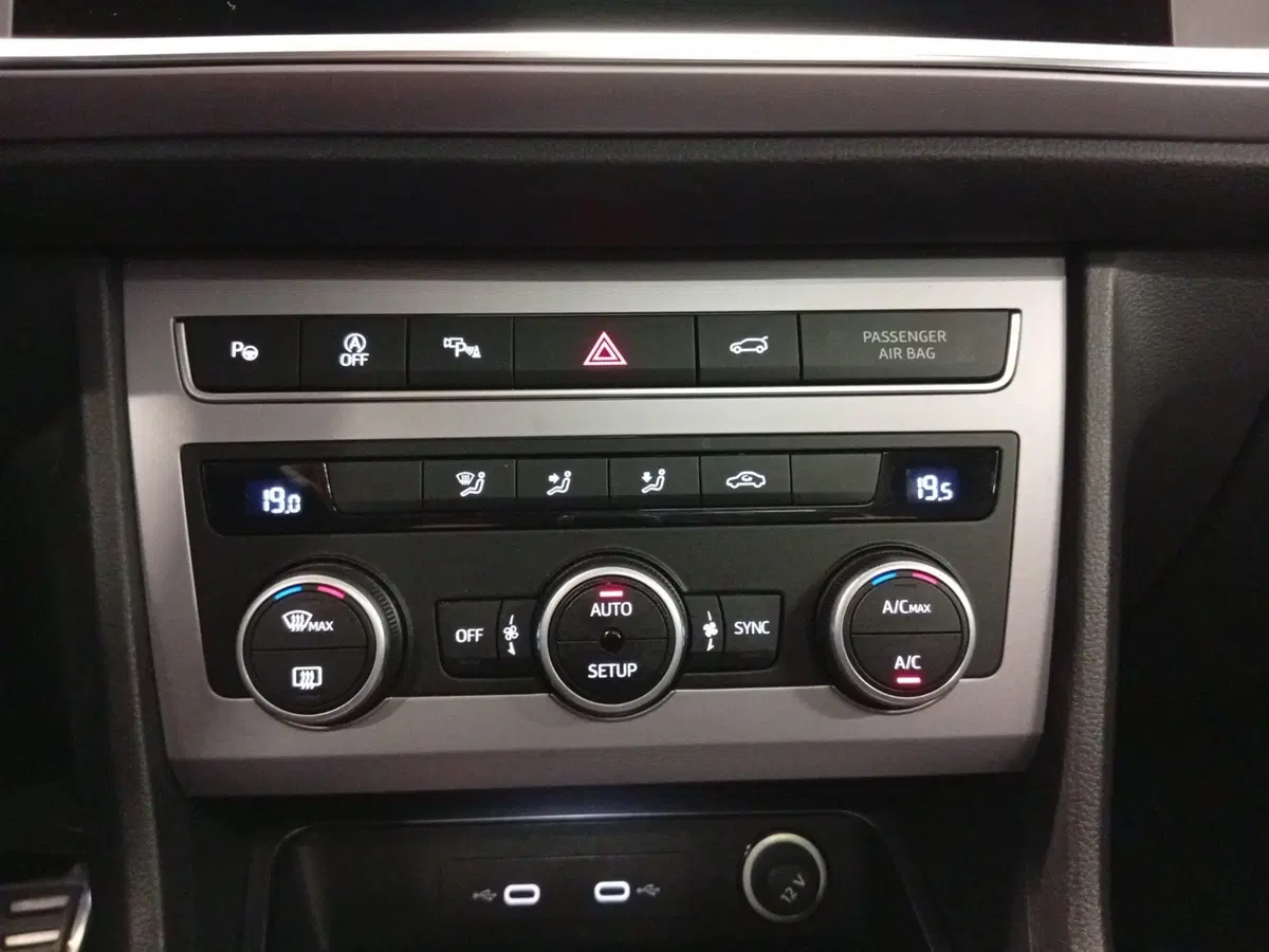 SEAT Ateca usata a Varese (13)