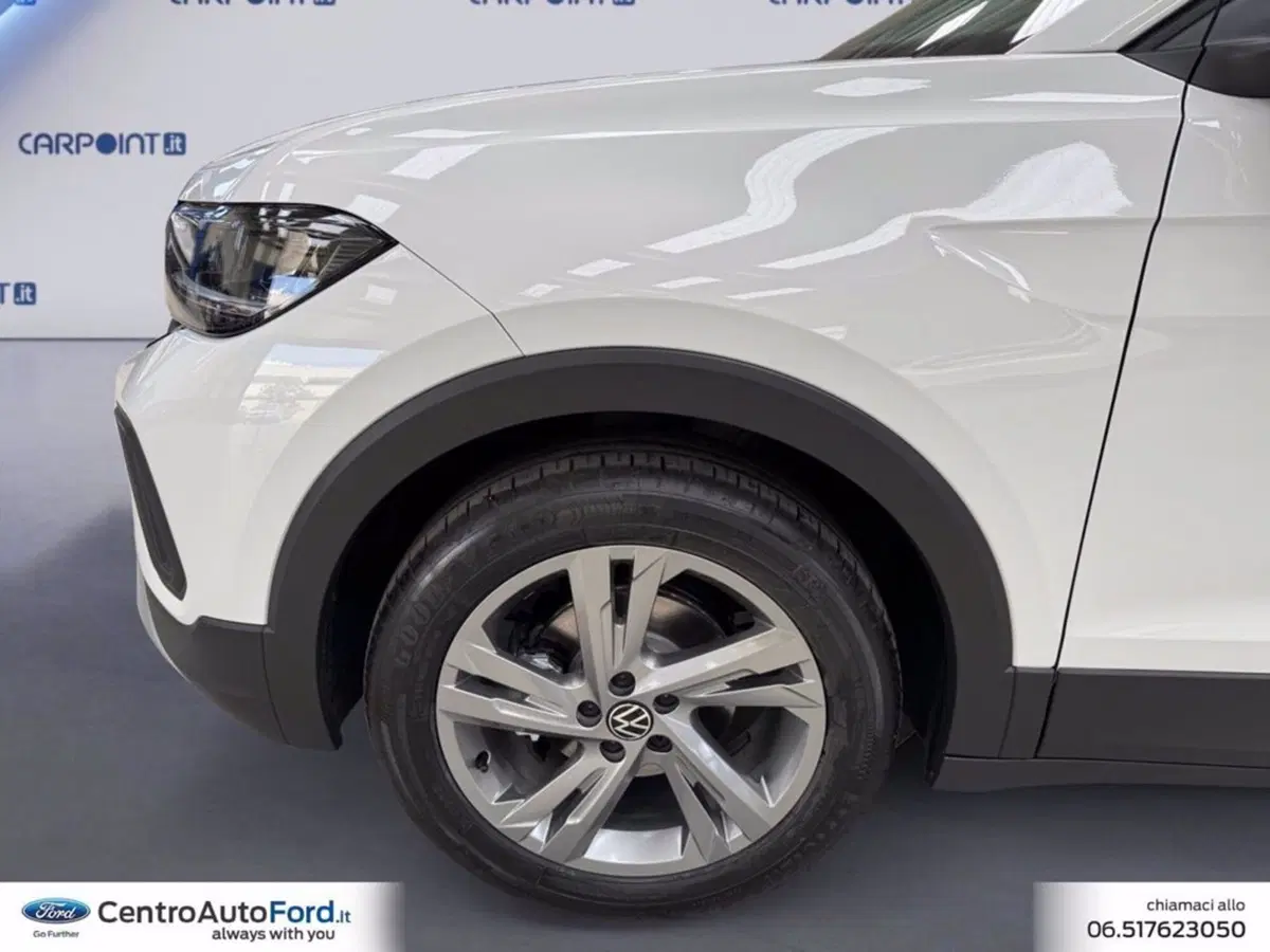 Volkswagen T-Cross nuova a Roma (14)