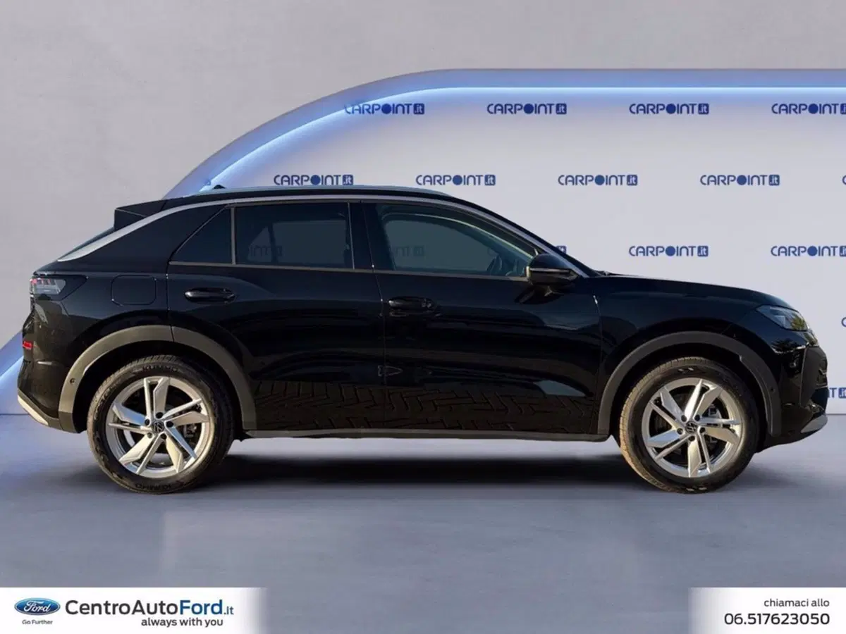 Volkswagen T-Roc nuova a Roma (6)