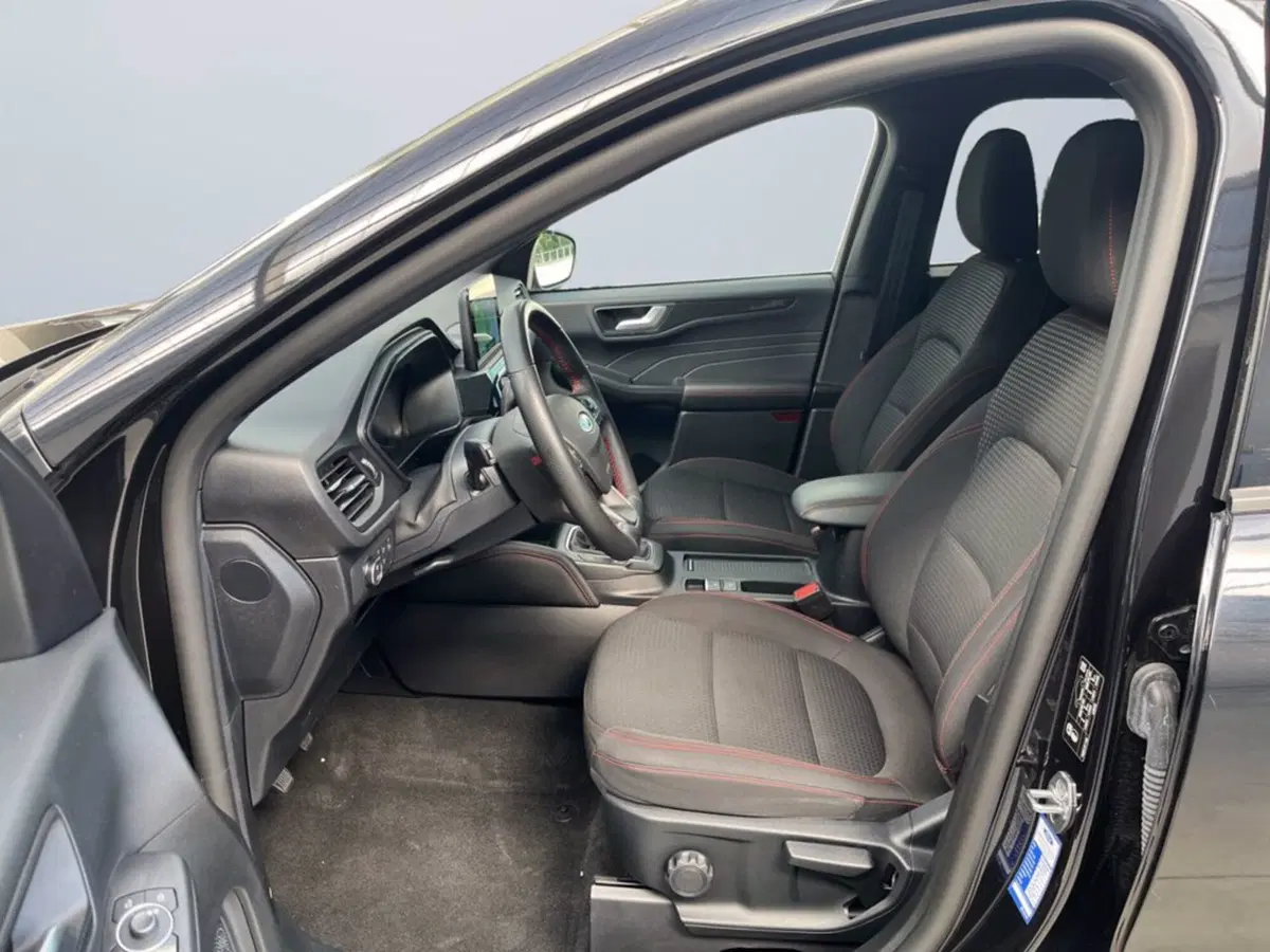 Ford Kuga usata a Milano (10)