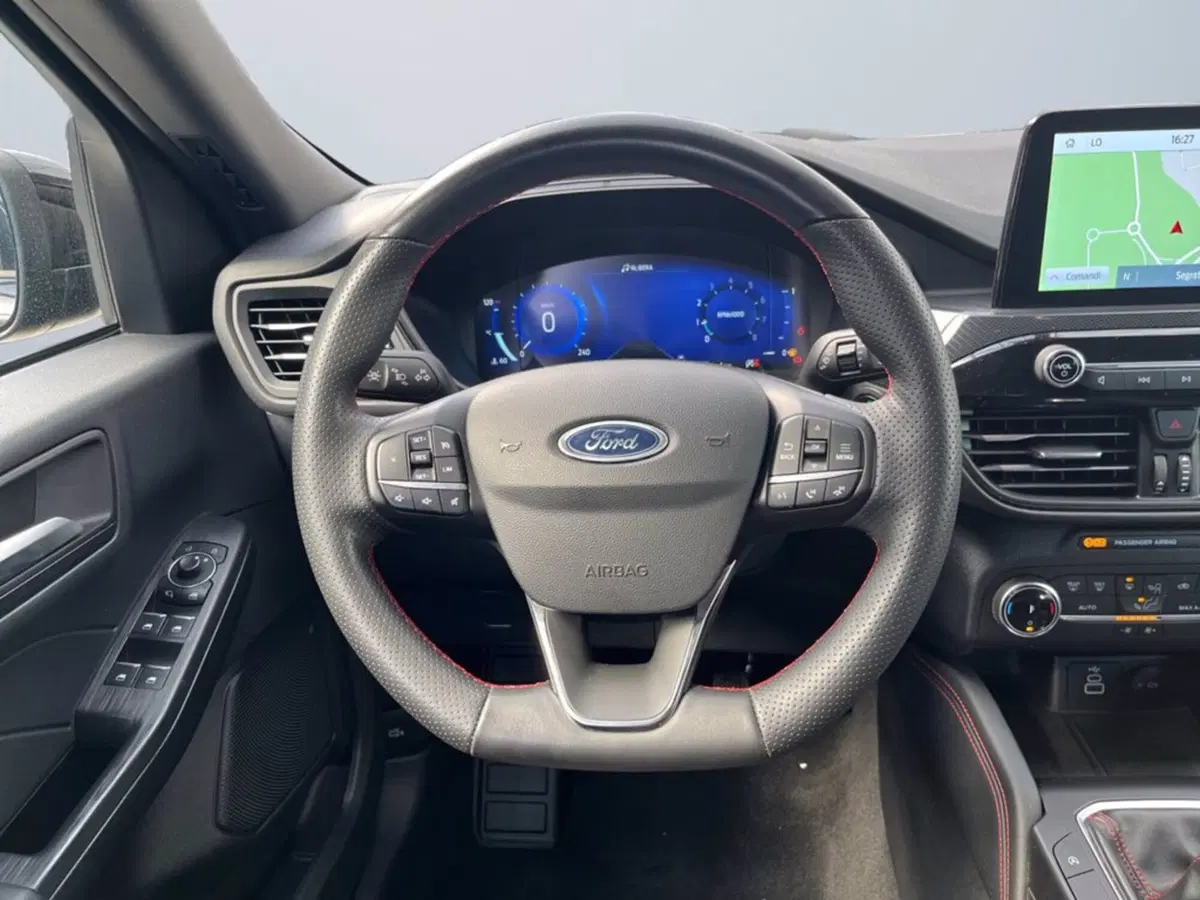 Ford Kuga usata a Milano (13)