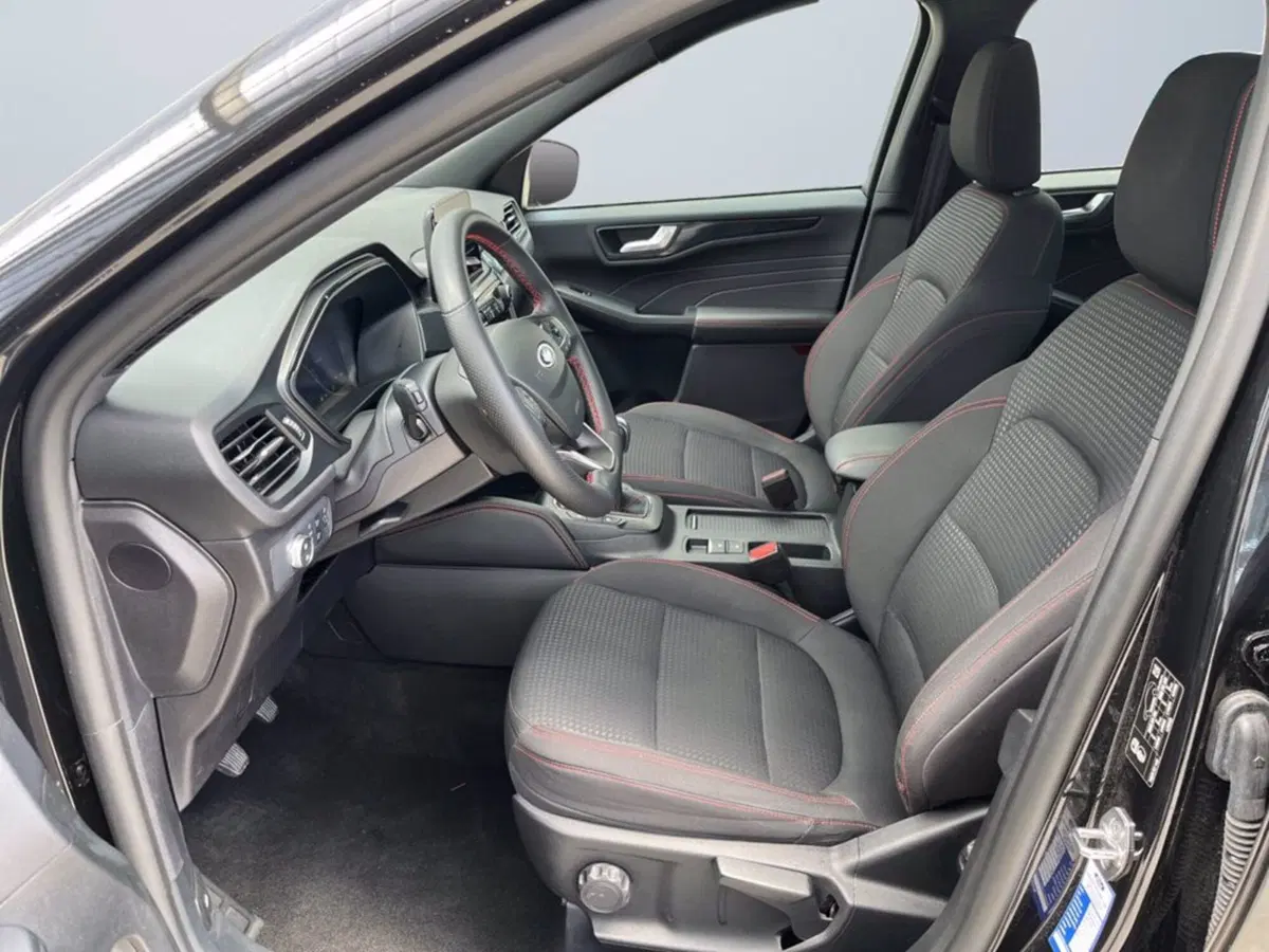 Ford Kuga usata a Milano (10)