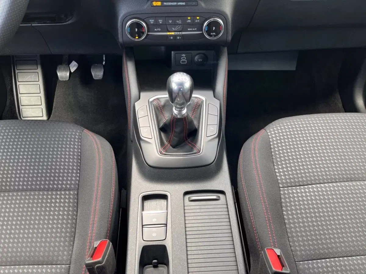Ford Kuga usata a Milano (16)