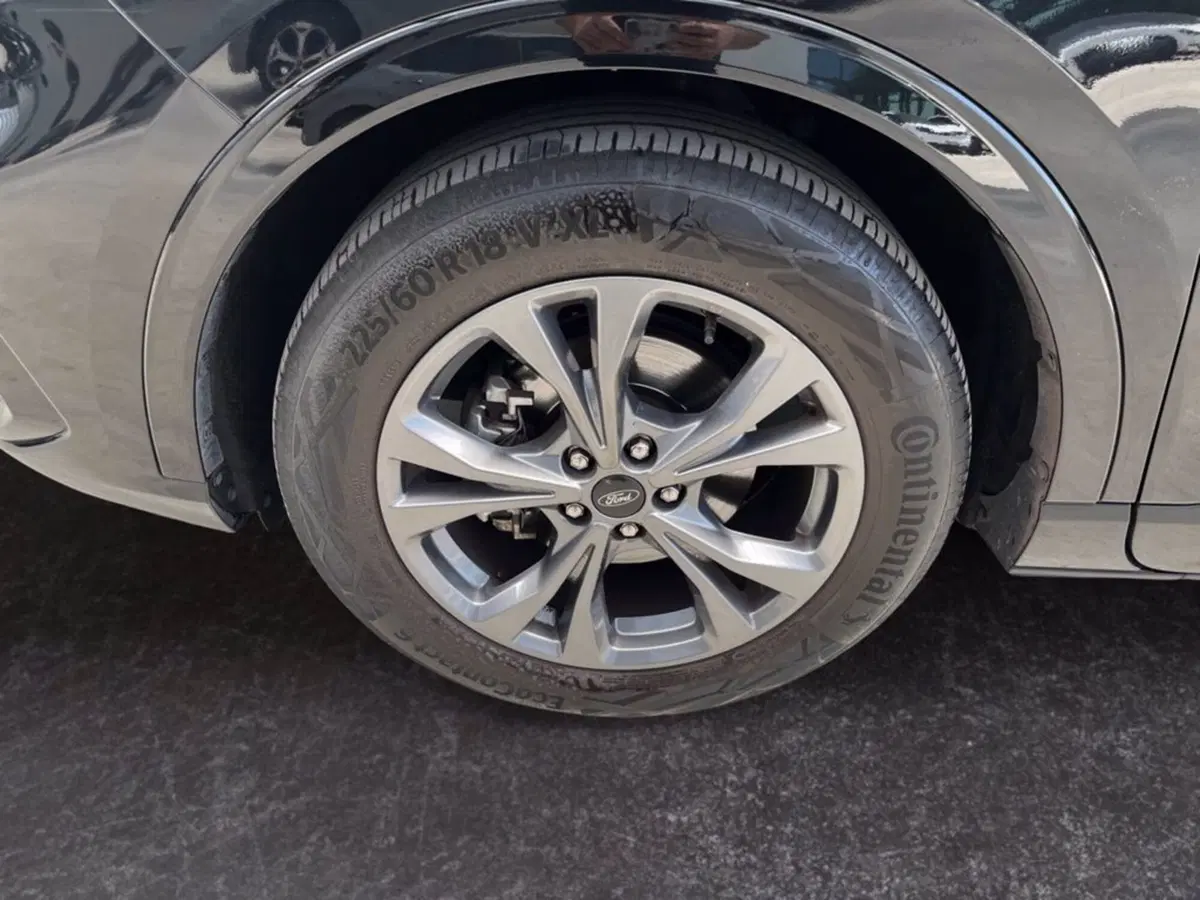 Ford Kuga usata a Milano (9)
