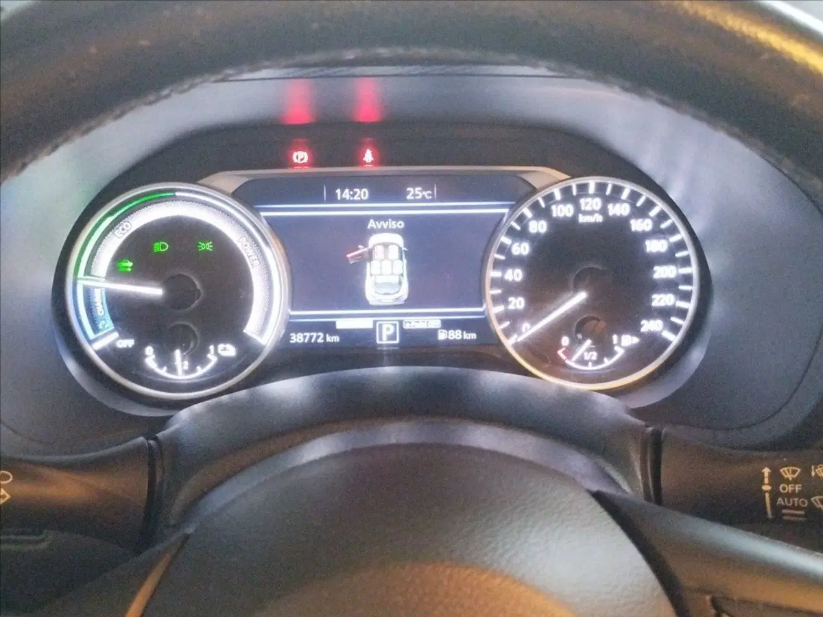 Nissan Juke usata a Milano (9)