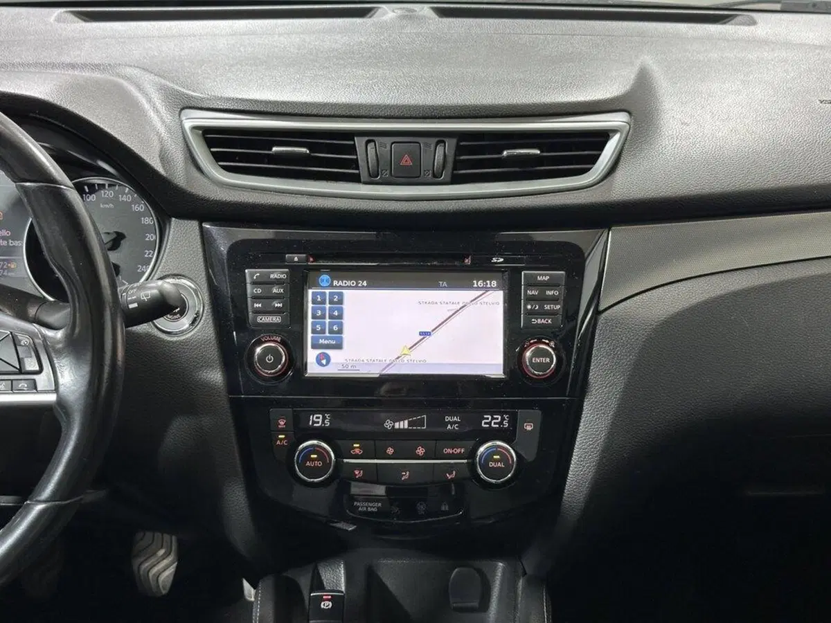 Nissan Qashqai usata a Sondrio (14)