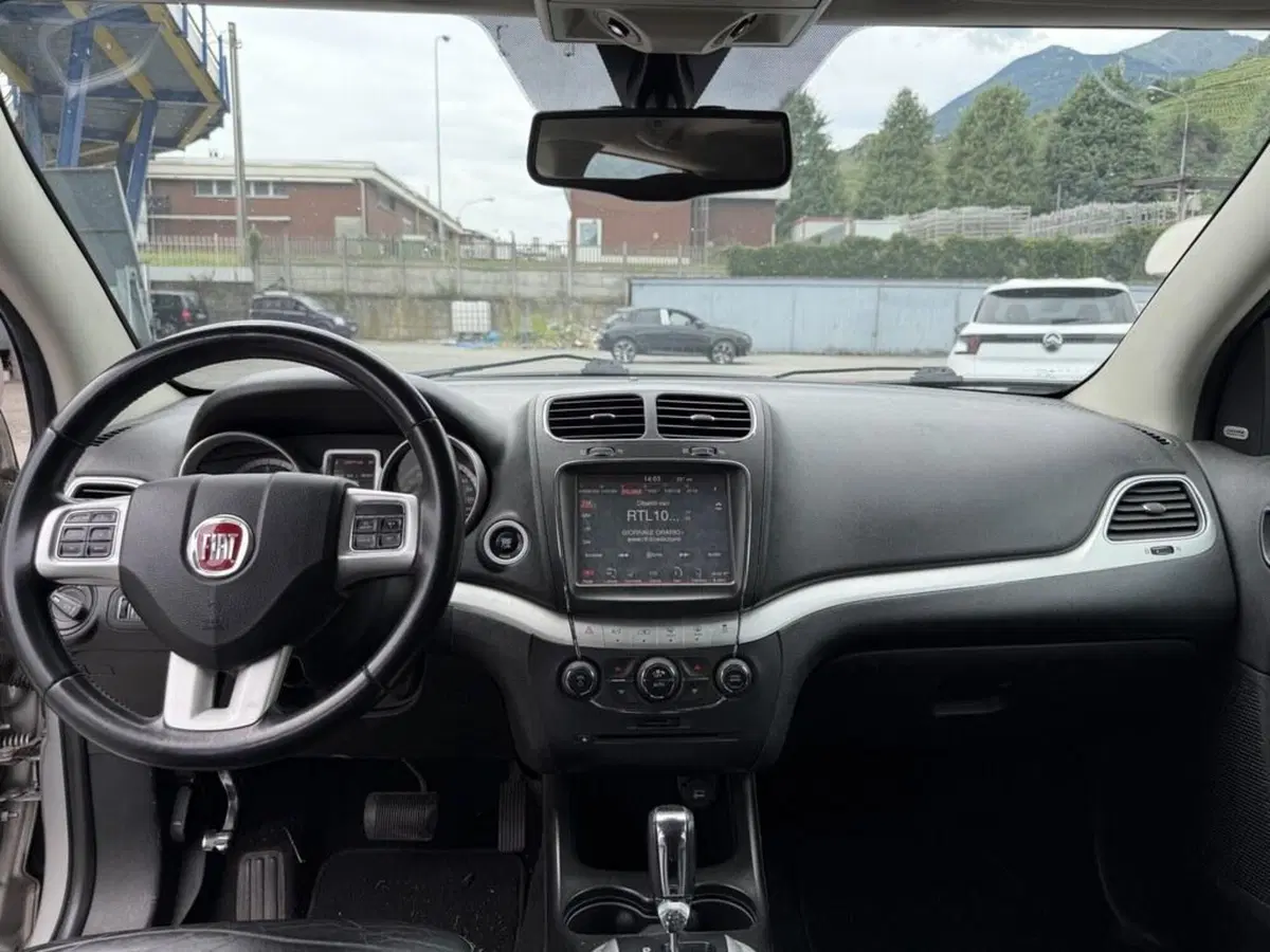 Fiat Freemont usata a Sondrio (6)