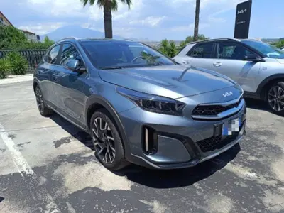 Kia XCeed 1.0 T-GDi GPL Business del 2024 usata a Belpasso