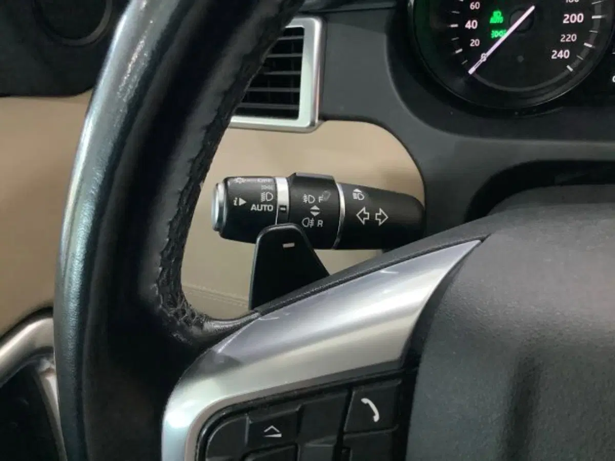 Land Rover Discovery Sport usata a Catania (19)