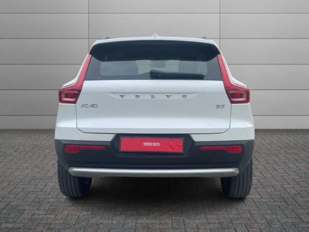 Volvo XC40 usata a Vercelli (11)
