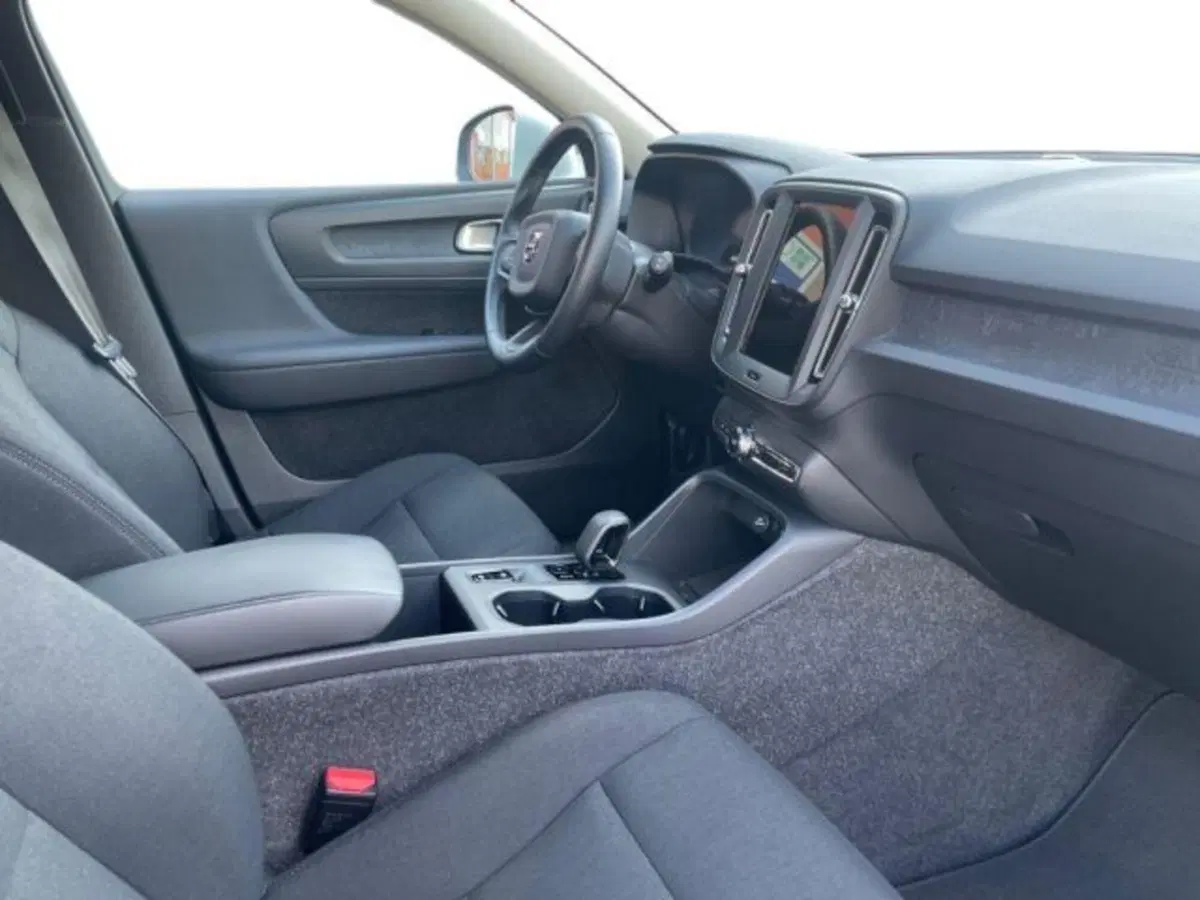 Volvo XC40 usata a Vercelli (14)