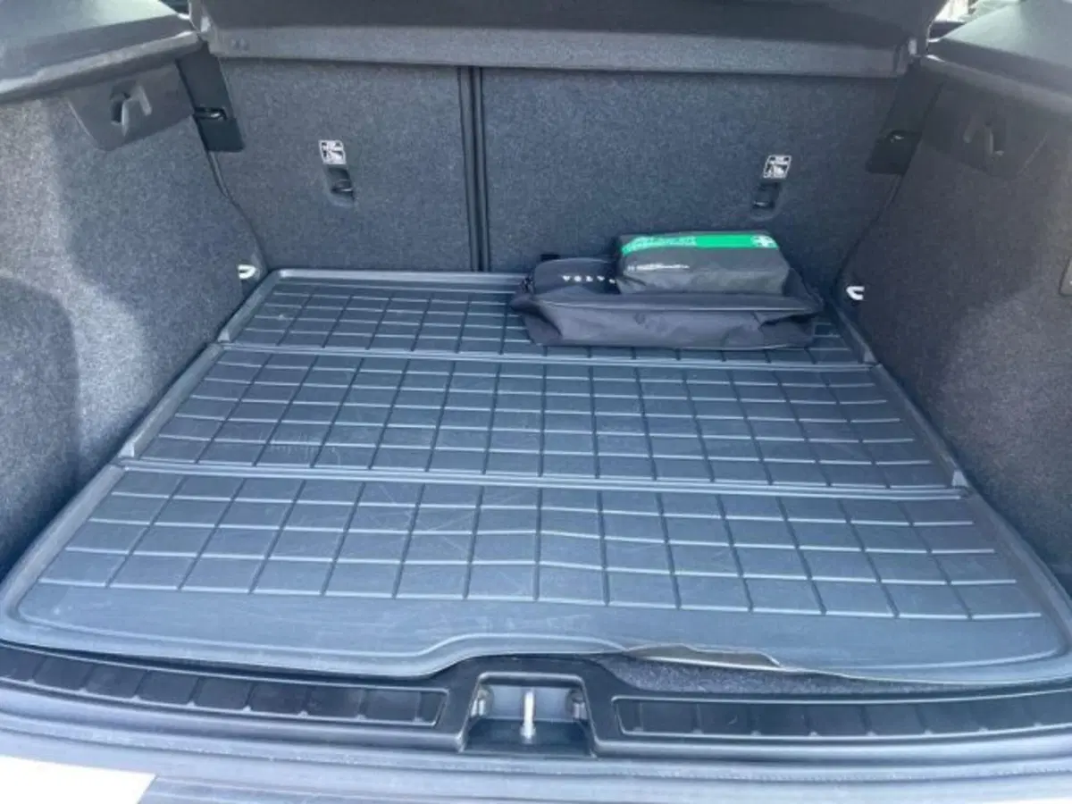Volvo XC40 usata a Vercelli (5)