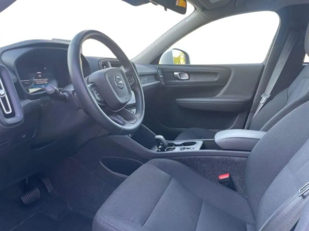 Volvo XC40 usata a Vercelli (6)