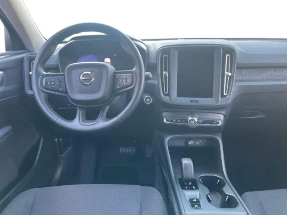 Volvo XC40 usata a Vercelli (7)