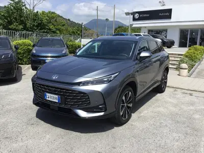 Mg HS 1.5 Luxury auto del 2025 usata a Napoli