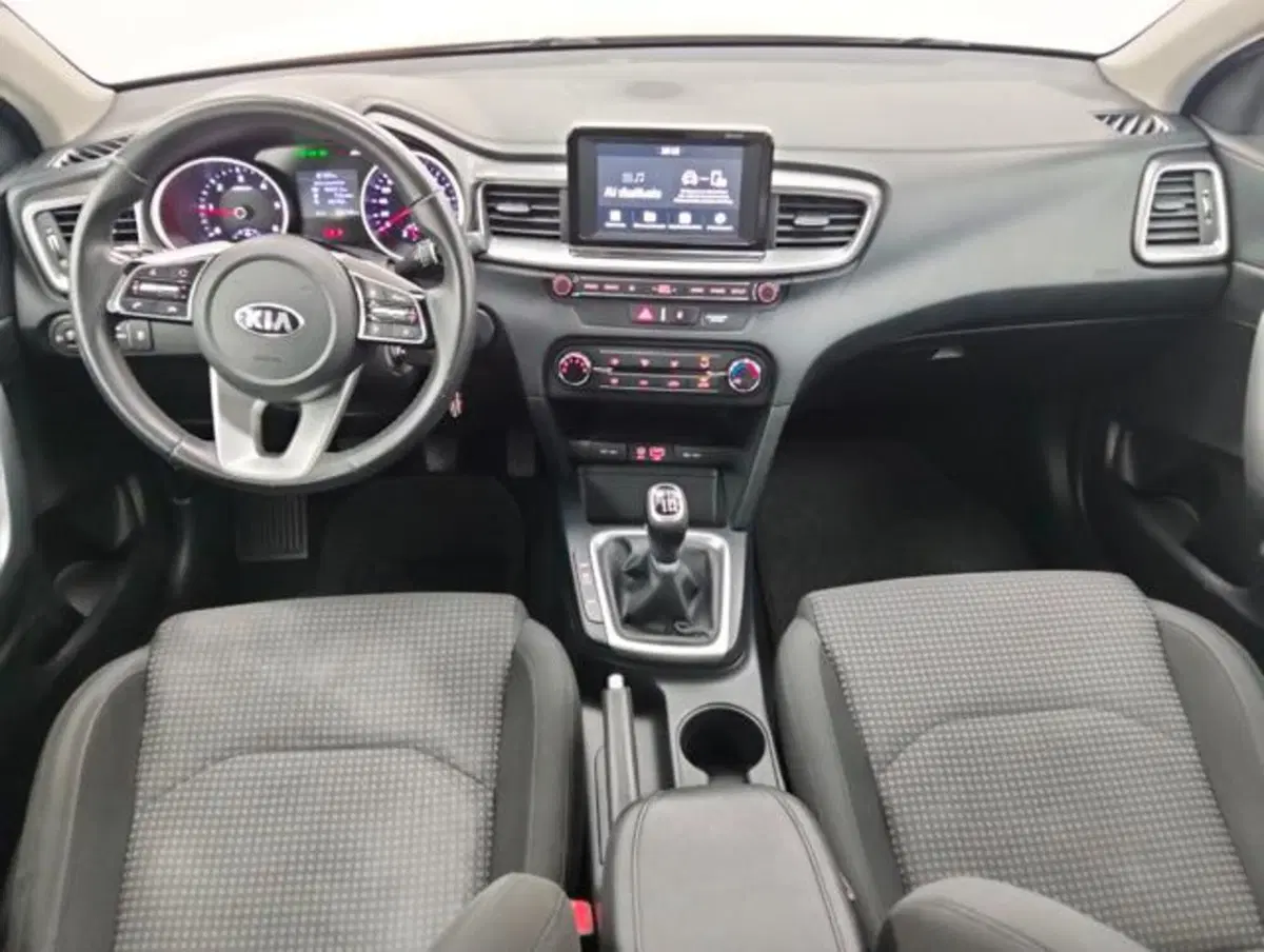 Kia Ceed Sport Wagon usata a Como (4)