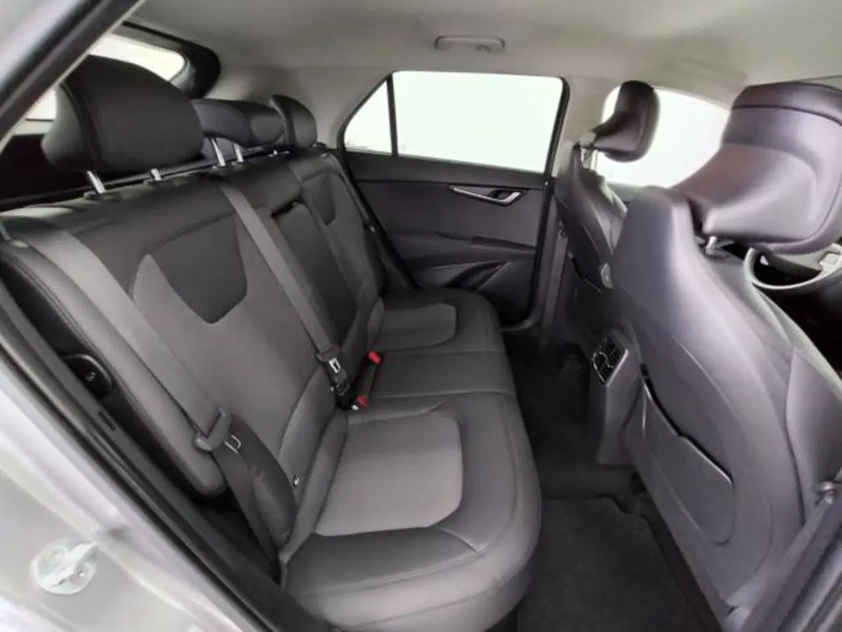 Kia Niro usata a Como (5)