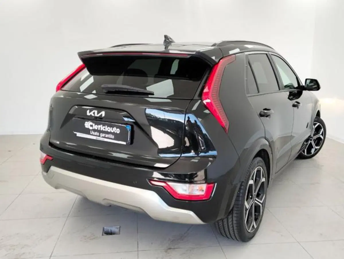 Kia Niro usata a Como (2)