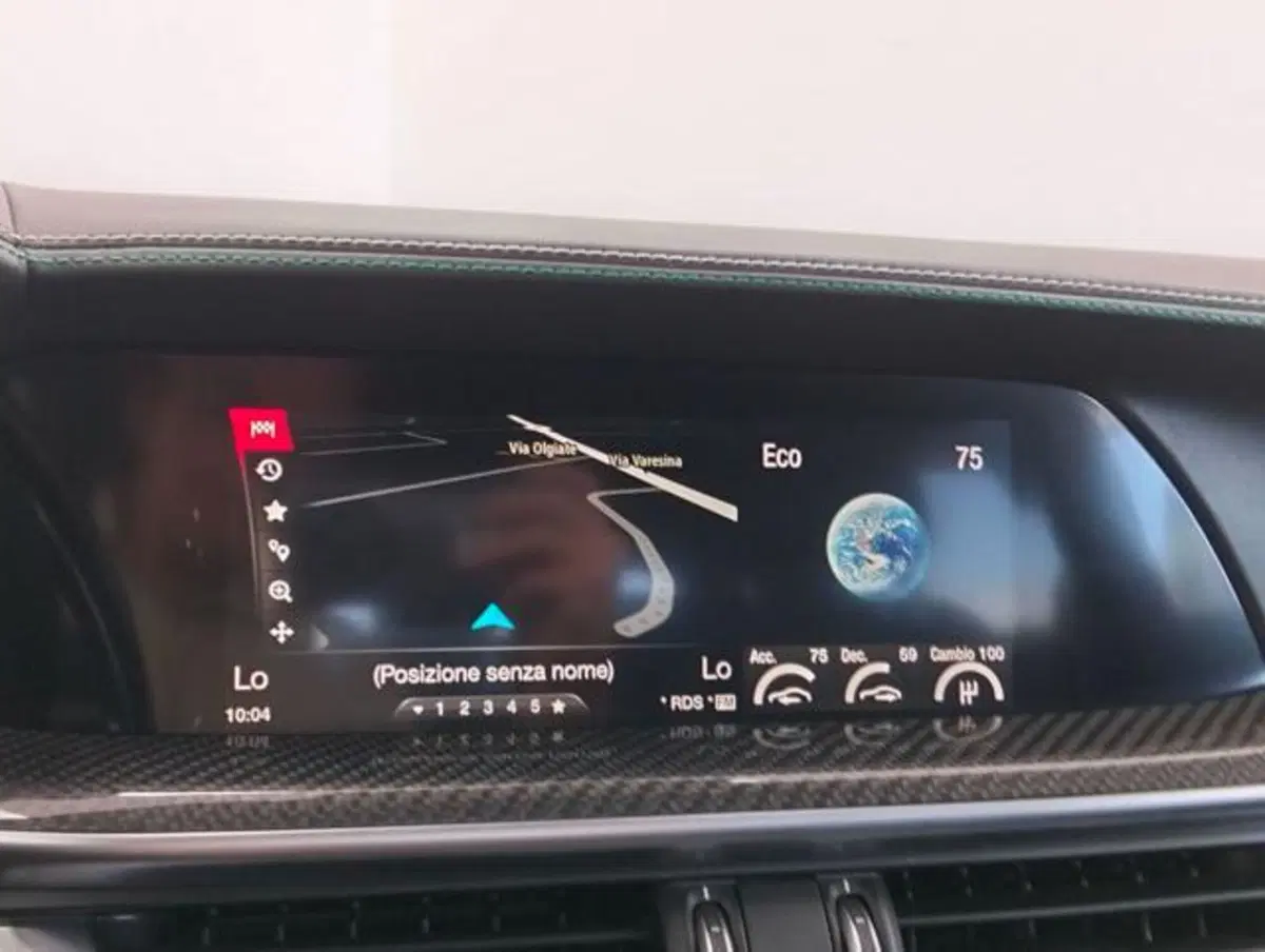 Alfa Romeo Stelvio usata a Como (14)