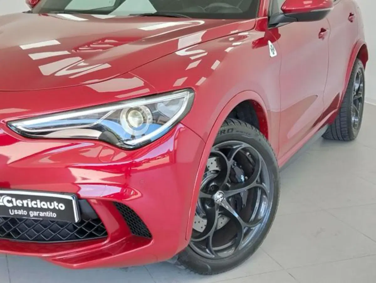 Alfa Romeo Stelvio usata a Como (3)