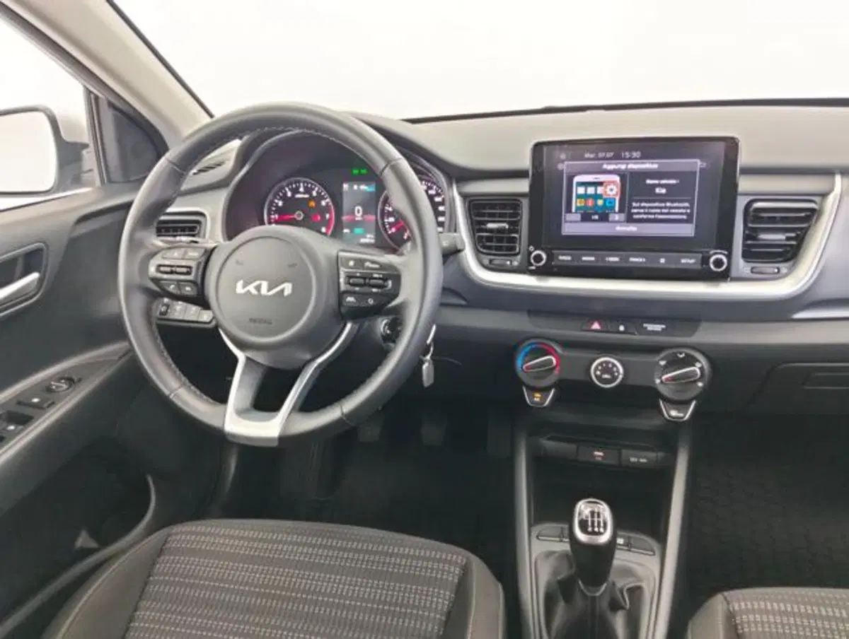 Kia Stonic usata a Como (10)