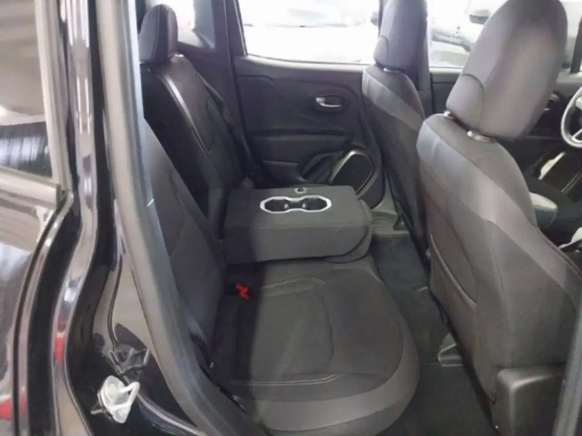 Jeep Renegade usata a Firenze (12)