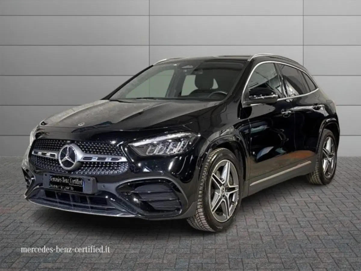Mercedes-Benz GLA SUV usata a Bologna