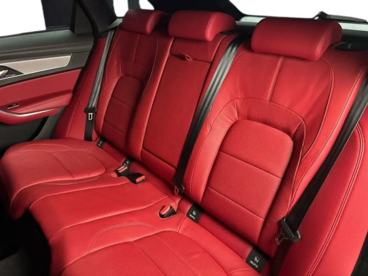 Jaguar F-Pace usata a Bologna (9)