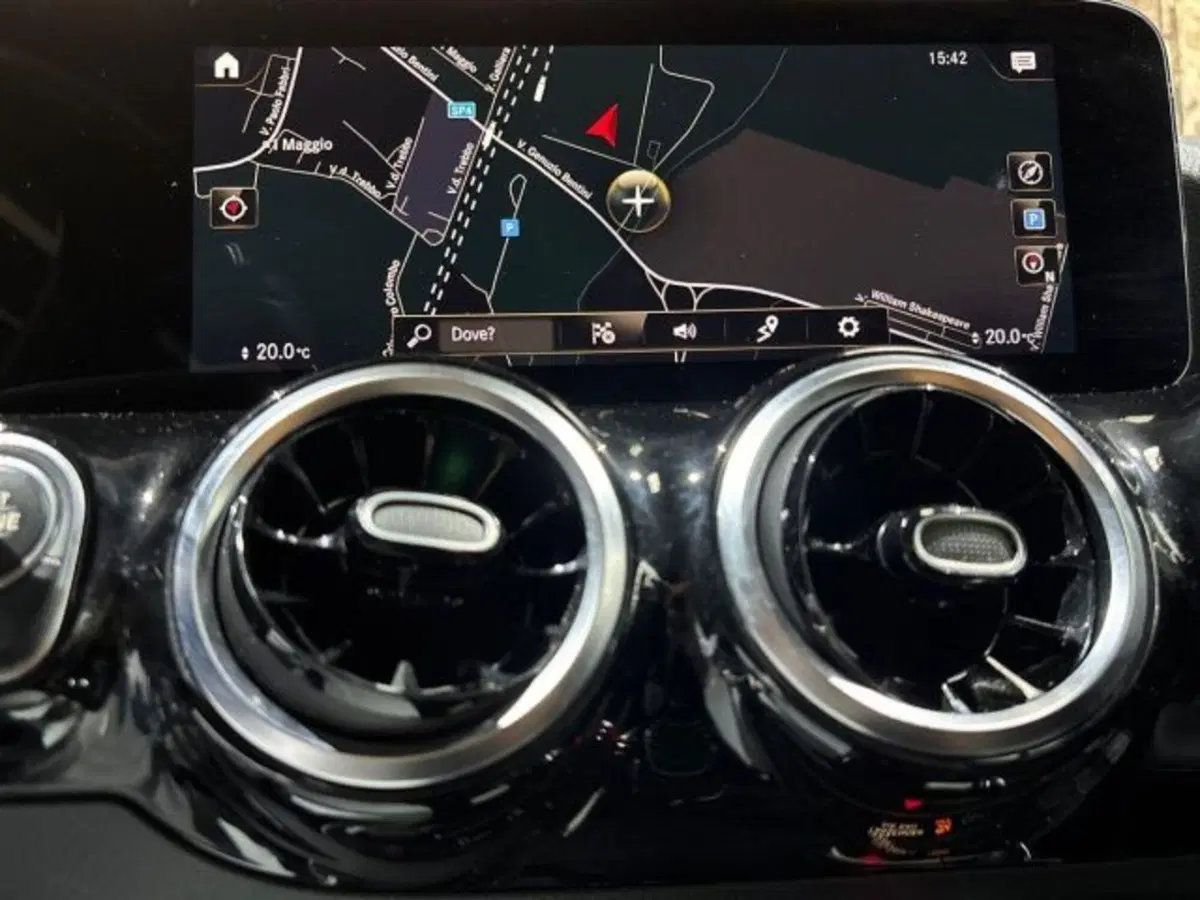 Mercedes-Benz GLA SUV usata a Bologna (14)