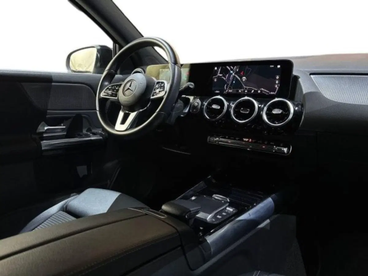 Mercedes-Benz GLA SUV usata a Bologna (15)