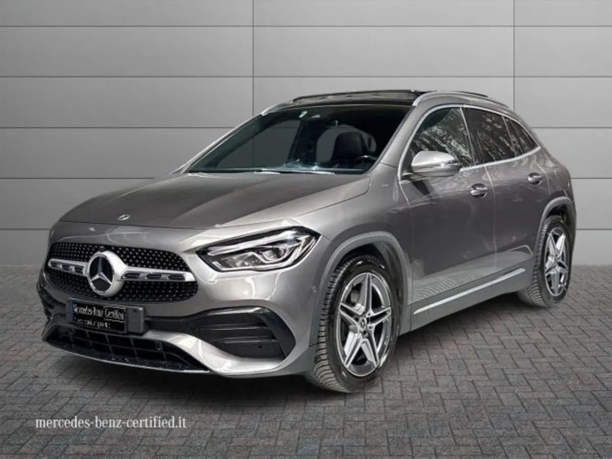 Mercedes-Benz GLA SUV usata a Bologna