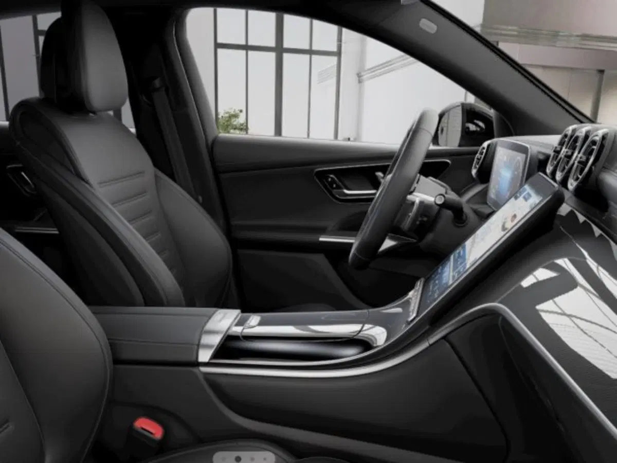 Mercedes-Benz GLC nuova a Verona (6)