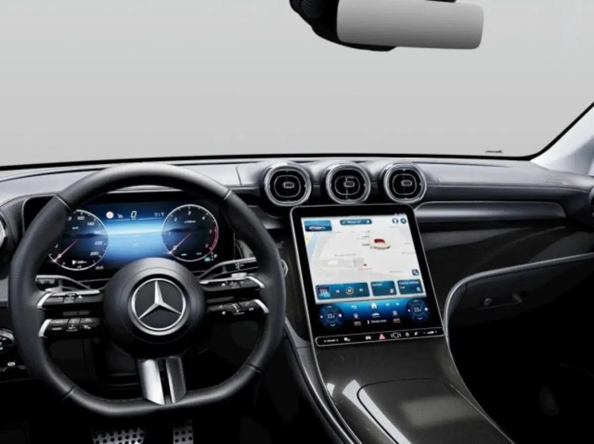 Mercedes-Benz GLC nuova a Verona (8)