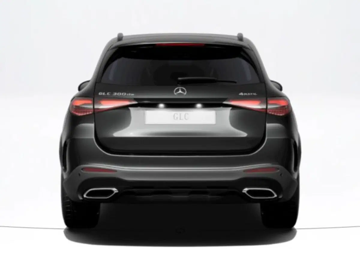 Mercedes-Benz GLC nuova a Verona (4)
