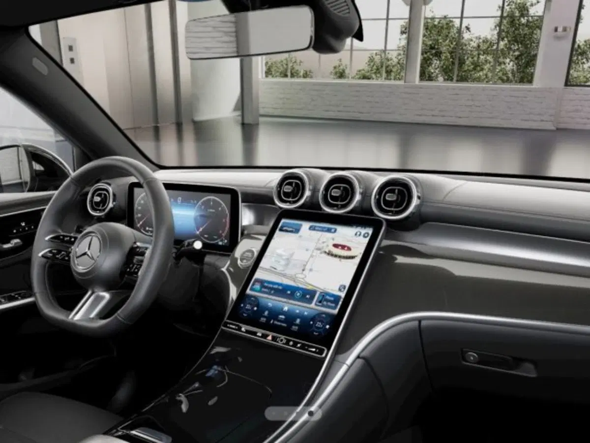 Mercedes-Benz GLC nuova a Verona (8)