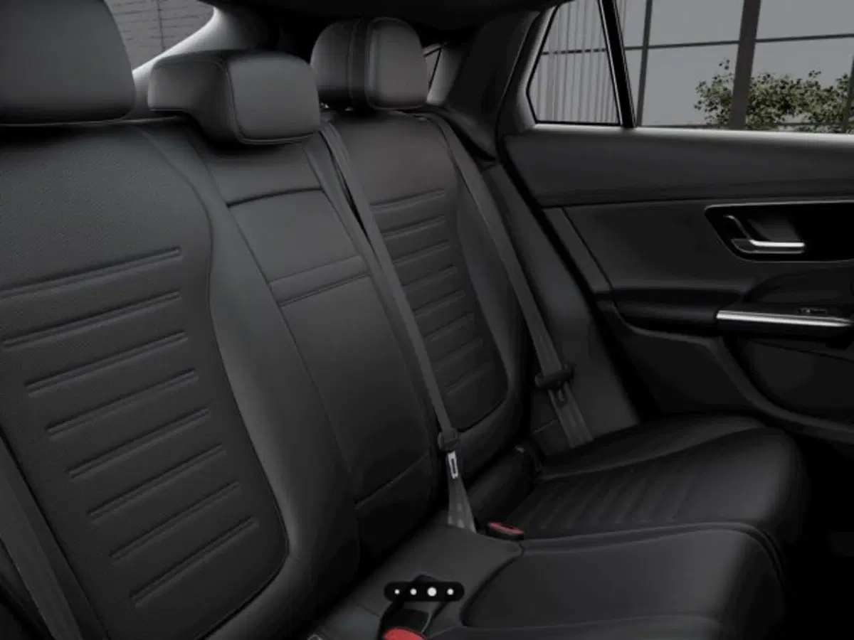 Mercedes-Benz GLC nuova a Verona (8)