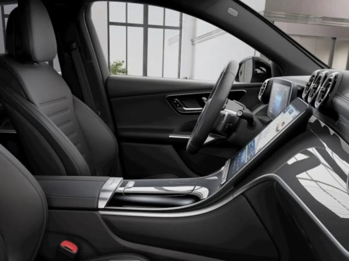 Mercedes-Benz GLC nuova a Verona (6)
