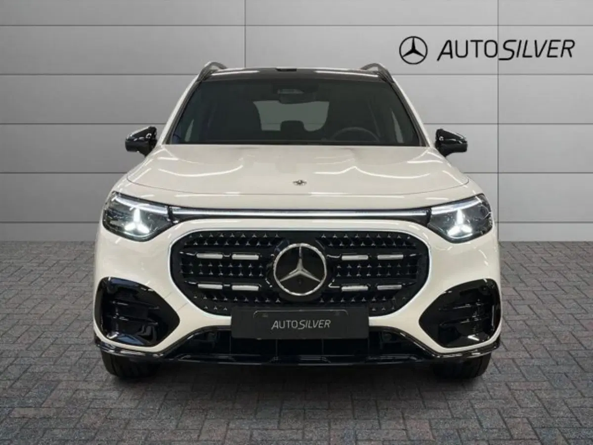 Mercedes-Benz GLB nuova a Verona (3)