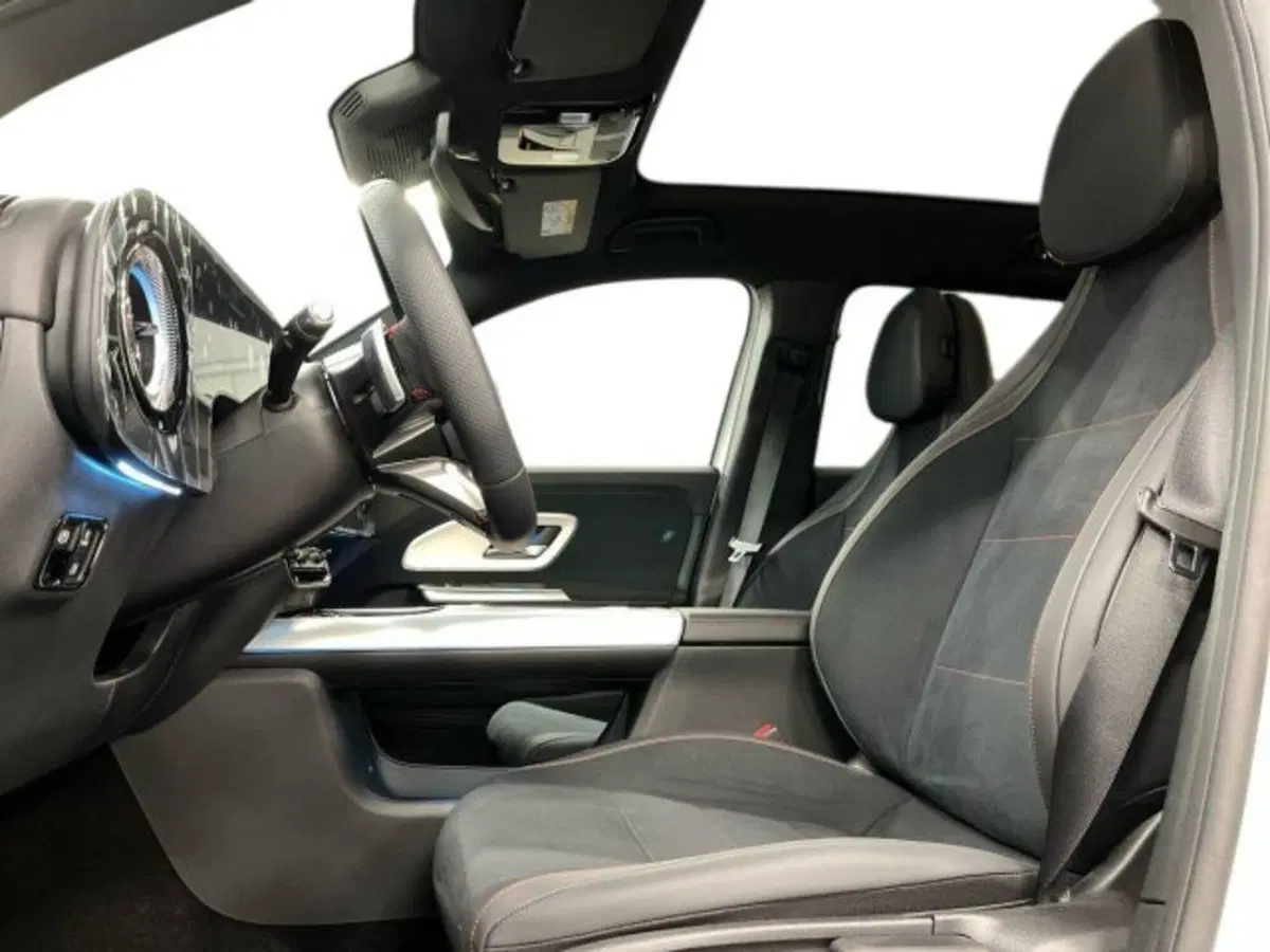 Mercedes-Benz GLB nuova a Verona (9)