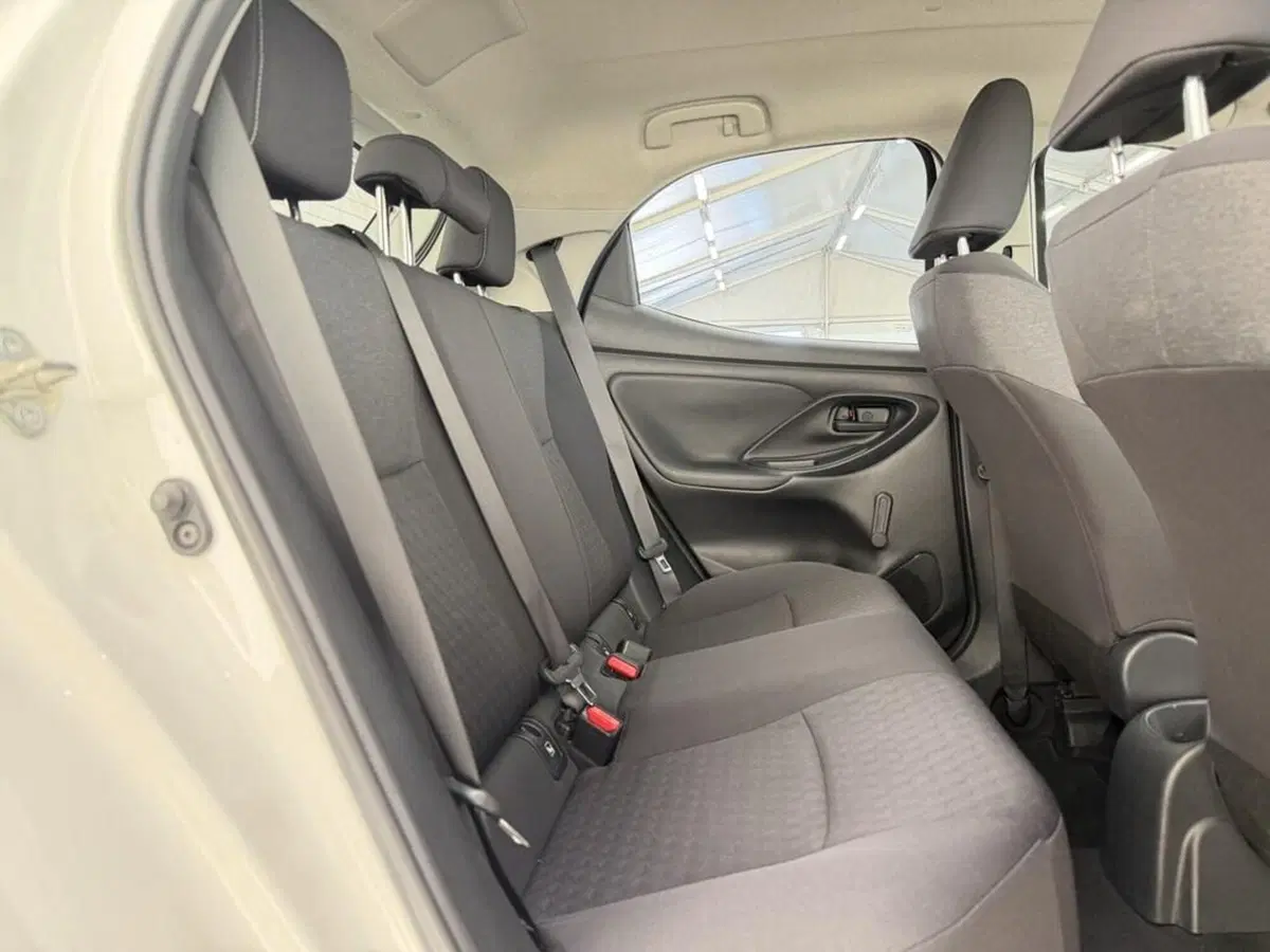 Toyota Yaris usata a Monza e Brianza (11)
