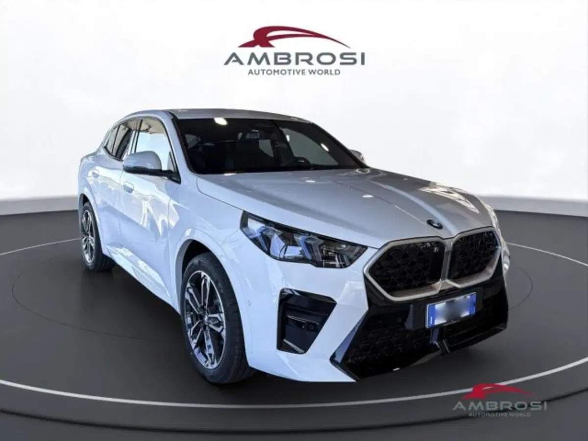 BMW X2 nuova a Perugia (2)